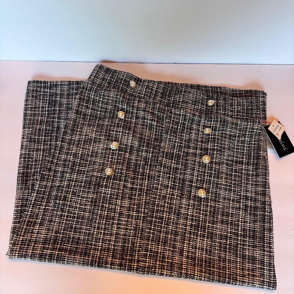 Messini Pencil Skirt with slit